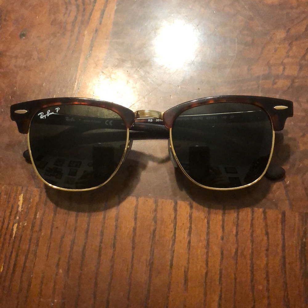 Rayban unisex polarized sunglasses good shape